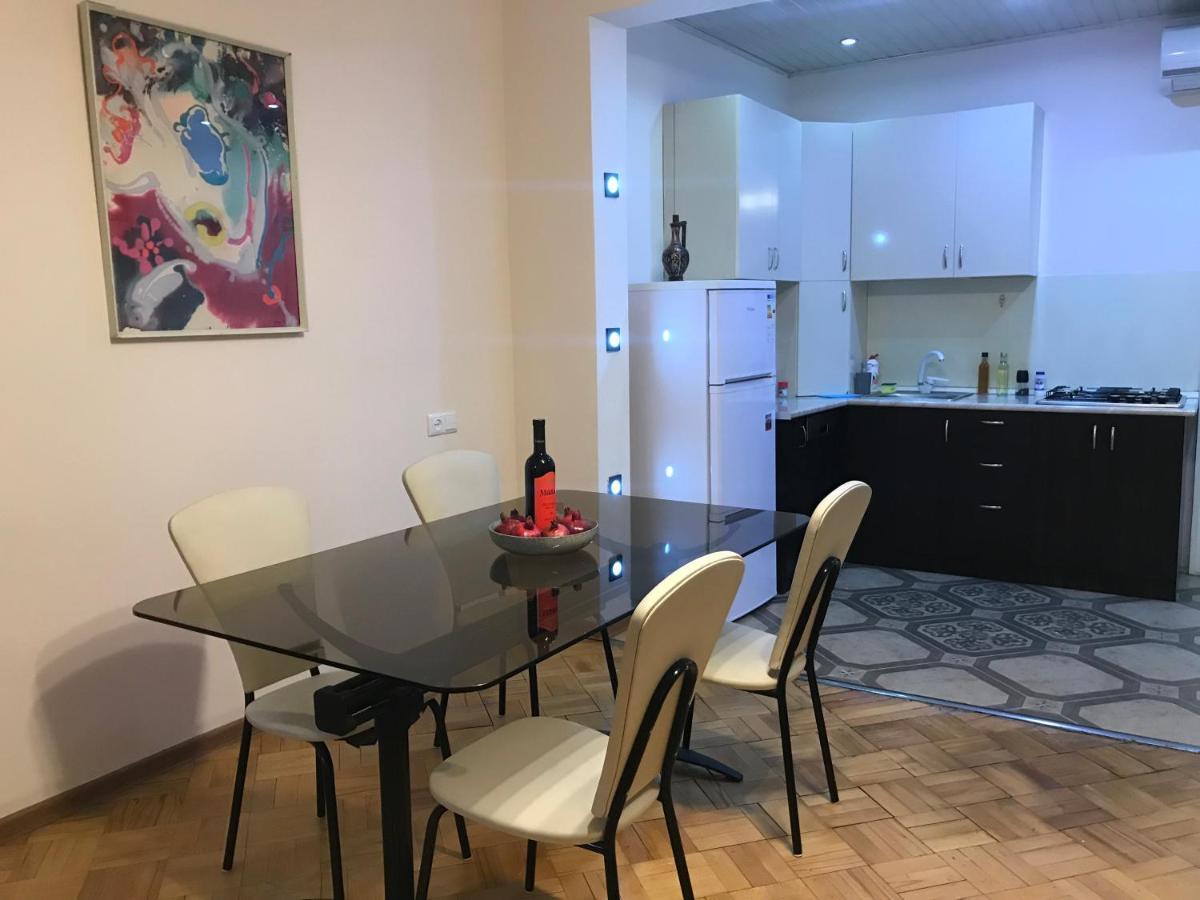 Apartment On Botanikuri 트빌리시 외부 사진
